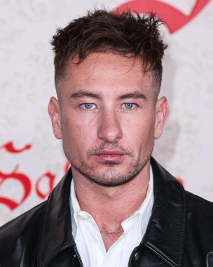 Givenchy 'yi giyen İrlandalı aktör Barry Keoghan, 14 Kasım 2023' te Los Angeles, Kaliforniya 'da bulunan Ace Hotel Tiyatrosu' nda düzenlenen Amazon MGM Stüdyolarının Los Angeles Premiere 'ine geldi.. 