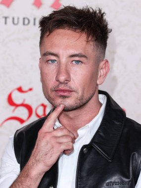 Givenchy 'yi giyen İrlandalı aktör Barry Keoghan, 14 Kasım 2023' te Los Angeles, Kaliforniya 'da bulunan Ace Hotel Tiyatrosu' nda düzenlenen Amazon MGM Stüdyolarının Los Angeles Premiere 'ine geldi.. 