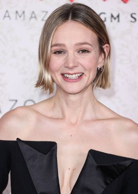 Balmain elbise giyen İngiliz aktris Carey Mulligan, 14 Kasım 2023 'te Los Angeles, Kaliforniya, ABD' de bulunan Ace Hotel 'deki The Theatre' da düzenlenen Amazon MGM Stüdyolarının Los Angeles Premiere 'ine geldi.. 