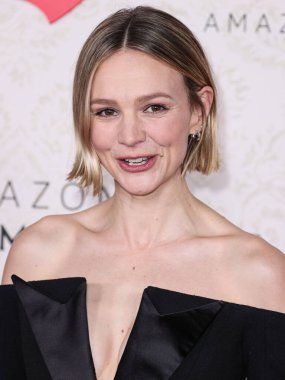 Balmain elbise giyen İngiliz aktris Carey Mulligan, 14 Kasım 2023 'te Los Angeles, Kaliforniya, ABD' de bulunan Ace Hotel 'deki The Theatre' da düzenlenen Amazon MGM Stüdyolarının Los Angeles Premiere 'ine geldi.. 