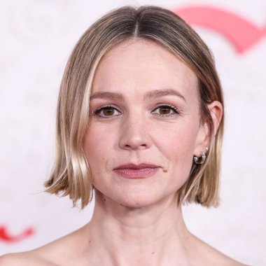 Balmain elbise giyen İngiliz aktris Carey Mulligan, 14 Kasım 2023 'te Los Angeles, Kaliforniya, ABD' de bulunan Ace Hotel 'deki The Theatre' da düzenlenen Amazon MGM Stüdyolarının Los Angeles Premiere 'ine geldi.. 