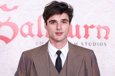Givenchy giyimli Avustralyalı aktör Jacob Elordi, 14 Kasım 2023 'te Los Angeles, Kaliforniya' da bulunan Ace Hotel Tiyatrosu 'nda düzenlenen Amazon MGM Stüdyolarının Los Angeles Premiere' ine ulaştı..