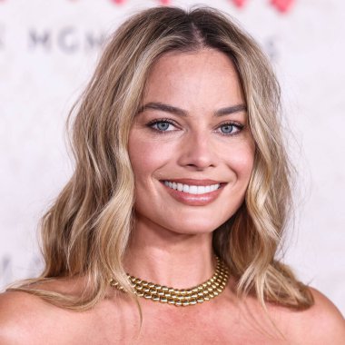 Avustralyalı aktris ve film yapımcısı Margot Robbie, 14 Kasım 2023 'te Los Angeles, Kaliforniya, Los Angeles' ta bulunan Ace Hotel 'deki The Theatre' da düzenlenen Amazon MGM Studios 'Saltburn' ün Los Angeles Premiere 'ine geldi.. 