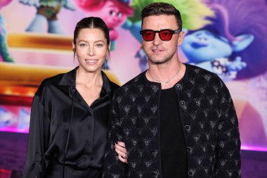 Jessica Biel ve Justin Timberlake, 15 Kasım 2023 'te Hollywood, Los Angeles, Kaliforniya, ABD' de bulunan TCL Çin Tiyatrosu IMAX 'ta düzenlenen DreamWorks Animasyon ve Universal Pictures' ın 'Troll Band Together' adlı özel gösterimine geldiler.