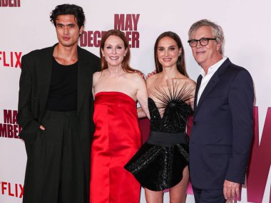 Charles Melton, Julianne Moore, Natalie Portman ve Todd Haynes, 16 Kasım 2023 tarihinde Los Angeles, Kaliforniya, ABD 'de bulunan Akademi Sinema Müzesi' nde düzenlenen Netflix 'in Mayıs ayının galasına geldiler.. 