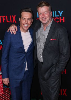 Ed Helms ve McG, Netflix 'in' Aile Düğmesi 'nin Los Angeles galasına 29 Kasım 2023' te Los Angeles, Kaliforniya, ABD 'de bulunan The Grove 14' te geldiler.. 