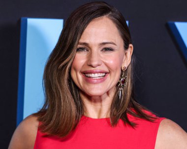 Amerikalı aktris Jennifer Garner, Netflix 'in' Aile Düğmesi 'nin Los Angeles' taki galasına 29 Kasım 2023 'te ABD' nin Los Angeles, Kaliforniya 'daki The Grove 14' te geldi..        