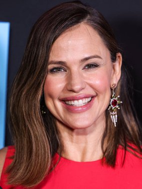 Amerikalı aktris Jennifer Garner, Netflix 'in' Aile Düğmesi 'nin Los Angeles' taki galasına 29 Kasım 2023 'te ABD' nin Los Angeles, Kaliforniya 'daki The Grove 14' te geldi..        