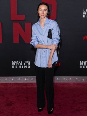 Amerikalı aktris Sydney Lemmon, Netflix 'in 4 Aralık 2023' te New York City, New York, ABD 'deki The Paris Theater' da gerçekleştirdiği 