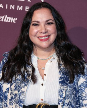 Amerikalı yazar, yapımcı, yönetmen ve oyuncu Gloria Caldern Kellett (Gloria Calderon Kellett) The Hollywood Reporter 's Women in Entertainment Gala 2023' e geldi.