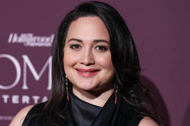 Amerikalı aktris Lily Gladstone, Lifetime tarafından 7 Aralık 2023 'te Beverly Hills Hotel' de düzenlenen Hollywood Reporter 's Women in Entertainment Gala 2023' e geldi.. 