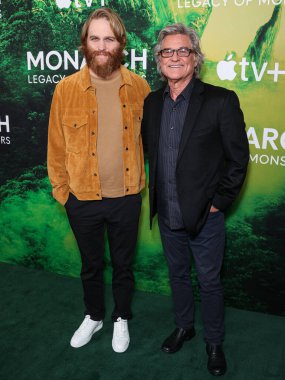 Amerikalı aktör ve eski buz hokeyi oyuncusu Wyatt Russell ve baba / Amerikalı aktör Kurt Russell, Los Angeles 'taki Elma TV' nin Fotoğraf Çağrısı + 'Monarch: Canavarların Mirası 1. Sezon Beverly Hills' teki Londra Batı Hollywood 'da düzenlenen 