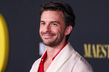 İngiliz aktör Jonathan Bailey, 12 Aralık 2023 'te Los Angeles, Kaliforniya, ABD' deki Akademi Sinema Müzesi 'nde düzenlenen Netflix' in 'Maestro' sunun Los Angeles Özel Gösterimi 'ne geldi.. 