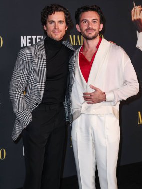 Amerikalı aktör Matt Bomer ve İngiliz aktör Jonathan Bailey, Netflix 'in' Maestro 'sunun Los Angeles Özel Gösterimi' ne 12 Aralık 2023 'te Los Angeles, Kaliforniya, ABD' deki Akademi Sinema Müzesi 'nde geldiler.