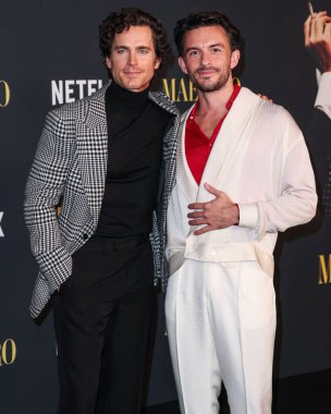 Amerikalı aktör Matt Bomer ve İngiliz aktör Jonathan Bailey, Netflix 'in' Maestro 'sunun Los Angeles Özel Gösterimi' ne 12 Aralık 2023 'te Los Angeles, Kaliforniya, ABD' deki Akademi Sinema Müzesi 'nde geldiler.