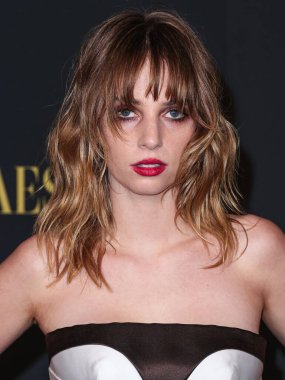 Amerikalı aktris ve şarkıcı Maya Hawke, Netflix 'in' Maestro 'sunun Los Angeles Özel Gösterimi' ne 12 Aralık 2023 'te Los Angeles, Kaliforniya, ABD' deki Akademi Sinema Müzesi 'ne geldi..