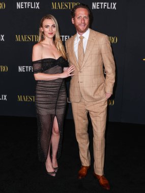 Stephanie Tarling ve Brian Klugman, Netflix 'in' Maestro 'sunun Los Angeles Özel Gösterimi' ne 12 Aralık 2023 'te Los Angeles, Kaliforniya, ABD' deki Akademi Sinema Müzesi 'ne geldiler.. 