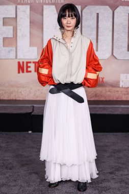 Güney Koreli aktris ve fotoğrafçı Bae Doona, 13 Aralık 2023 'te Hollywood, Los Angeles, Kaliforniya, ABD' de bulunan TCL Çin Tiyatrosu IMAX 'te düzenlenen Netflix' in 