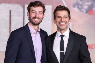 Eli Snyder ve Zack Snyder 13 Aralık 2023 'te Hollywood, Los Angeles, Kaliforniya, ABD' de bulunan TCL Çin Tiyatrosu IMAX 'te düzenlenen Netflix' in 