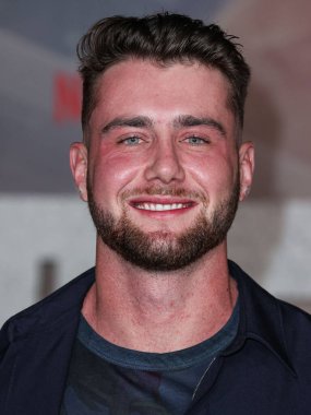 Harry Jowsey 13 Aralık 2023 'te Hollywood, Los Angeles, Kaliforniya, ABD' deki TCL Çin Tiyatrosu IMAX 'ta düzenlenen Netflix' in 