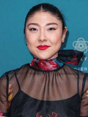 Amerikalı aktris ve şarkıcı Miki Ishikawa, 16 Aralık 2023 'te Beverly Hilton Hotel' de düzenlenen 21. Geleneksel Unutulmaz Asya Amerikan Ödülleri 'ne geldi.. 