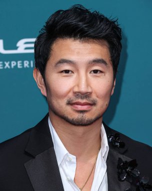 Kanadalı aktör Simu Liu, 16 Aralık 2023 'te Beverly Hilton Hotel' de düzenlenen 21. Geleneksel Unutulmaz Asya Amerikan Ödülleri 'ne geliyor..