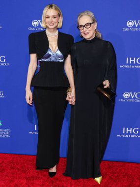 Carey Mulligan ve Meryl Streep, 4 Ocak 2024 'te Palm Springs Kongre Merkezi' nde düzenlenen 35. Palm Springs Uluslararası Film Festivali Film Ödülleri 'ne geldiler..