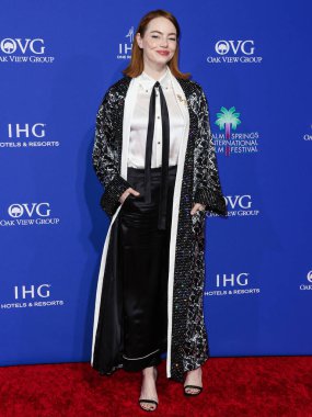 Özel yapım giyinen Emma Stone, Palm Springs Uluslararası Film Festivali Ödülleri 'ne 4 Ocak 2024' te Palm Springs, Riverside County, Kaliforniya 'da düzenlenen 35..