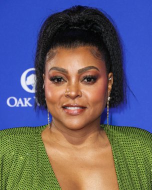 Taraji P. Henson Alexandre Vauthier elbisesi ve Malone Soulier ayakkabıları ile Palm Springs Uluslararası Film Festivali Ödülleri 'ne 4 Ocak 2024' te Palm Springs Kongre Merkezi 'nde düzenlenen 35.
