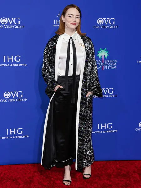 Özel yapım giyinen Emma Stone, Palm Springs Uluslararası Film Festivali Ödülleri 'ne 4 Ocak 2024' te Palm Springs, Riverside County, Kaliforniya 'da düzenlenen 35..