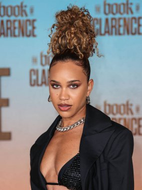 Amanda Reifer, 5 Ocak 2024 'te Los Angeles, Kaliforniya, ABD' de bulunan Los Angeles Sinema Müzesi 'ndeki David Geffen Tiyatrosu' nda düzenlenen Sony Pictures 'ın' The Book of Clarence 'filminin galasına gelir..