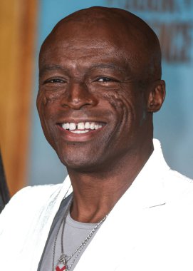 Seal (Seal Henry Olusegun Olumide Adeola Samuel), 5 Ocak 2024 tarihinde Los Angeles, Kaliforniya, ABD 'de bulunan Los Angeles Sinema Müzesi' ndeki David Geffen Tiyatrosu 'nda düzenlenen Sony Pictures' ın 'The Book of Clarence' adlı galasına ulaşır.