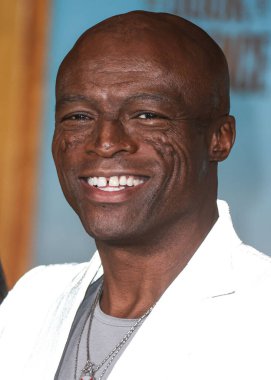 Seal (Seal Henry Olusegun Olumide Adeola Samuel), 5 Ocak 2024 tarihinde Los Angeles, Kaliforniya, ABD 'de bulunan Los Angeles Sinema Müzesi' ndeki David Geffen Tiyatrosu 'nda düzenlenen Sony Pictures' ın 'The Book of Clarence' adlı galasına ulaşır.