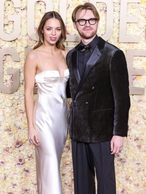 Claudia Sulewski ve Finneas O 'Connell, Beverly Hilton Oteli' nde 7 Ocak 2024 'te düzenlenen 81..