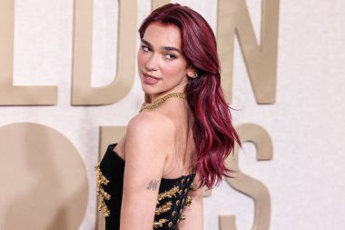 Dua Lipa 'nın özel bir Schiaparelli elbisesi, Jimmy Choo ayakkabıları ve Tiffany and Co. mücevherleri, Beverly Hilton Hotel' de 7 Ocak 2024 'te düzenlenen 81..