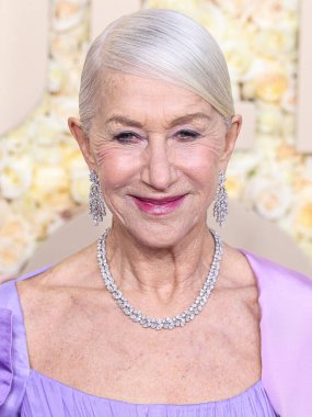 Helen Mirren Dolce ve Gabbana elbisesi, Sole Bliss ayakkabısı, Jeffrey Levinson debriyajı ve Harry Winston mücevheri ile 7 Ocak 2024 'te ABD' nin Los Angeles kentindeki Beverly Hilton Oteli 'nde düzenlenen 81..