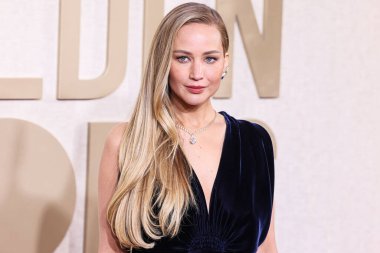 Jennifer Lawrence 'ın giydiği Dior Haute Couture elbisesi ve Aquazzura ayakkabıları, 7 Ocak 2024' te Beverly Hilton Oteli 'nde düzenlenen 81..