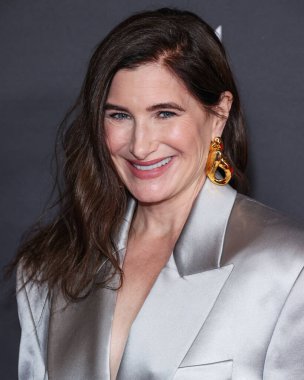 Kathryn Hahn, 13 Ocak 2024 'te Los Angeles Los Angeles' taki JW Marriott Live Platinum Balo Salonu 'nda düzenlenen 75..