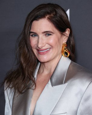 Kathryn Hahn, 13 Ocak 2024 'te Los Angeles Los Angeles' taki JW Marriott Live Platinum Balo Salonu 'nda düzenlenen 75..