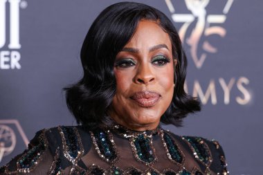 Niecy Nash Betts, 13 Ocak 2024 'te Los Angeles Los Angeles' taki JW Marriott Live Platinum Balo Salonu 'nda düzenlenen 75..