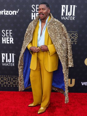 Valentino ve Christian Louboutin botları giyen Colman Domingo, 14 Ocak 2024 'te Santa Monica, Los Angeles, Kaliforniya, ABD' de düzenlenen 29..