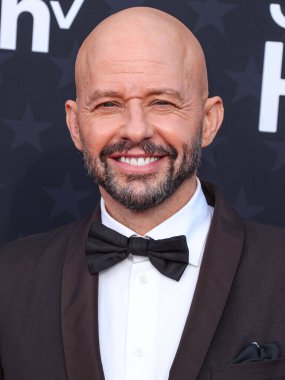 John Cryer, 14 Ocak 2024 'te Santa Monica, Los Angeles, Kaliforniya' da düzenlenen Barker Hangarı 'nda düzenlenen 29. Yıllık Eleştirmenler Seçimi Ödülleri' ne geldi.. 