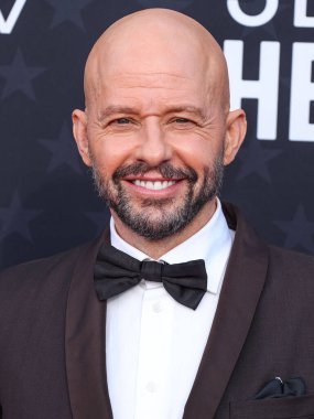 John Cryer, 14 Ocak 2024 'te Santa Monica, Los Angeles, Kaliforniya' da düzenlenen Barker Hangarı 'nda düzenlenen 29. Yıllık Eleştirmenler Seçimi Ödülleri' ne geldi.. 