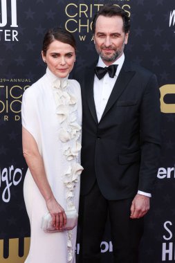 Keri Russell ve ortağı Matthew Rhys 14 Ocak 2024 'te Santa Monica, Los Angeles, Kaliforniya, ABD' de düzenlenen The Barker Hangar 'da düzenlenen 29.. 