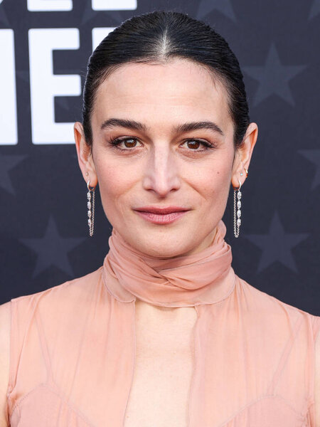 Jenny Slate arrives at the 29th Annual Critics' Choice Awards held at The Barker Hangar on January 14, 2024 in Santa Monica, Los Angeles, California, United States.