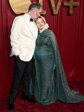 Brendan Hunt ve Shannon Nelson, 15 Ocak 2024 'te Anne Kurt' ta düzenlenen Apple TV + 75. Geleneksel Primetime Emmy Ödülleri Partisi 'ne geldiler..