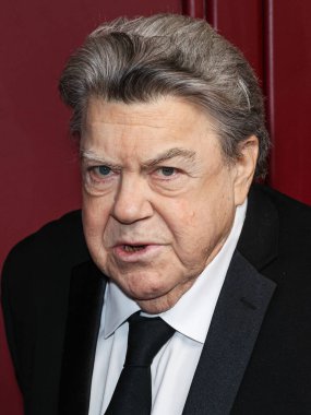 George Wendt, 15 Ocak 2024 'te Hollywood, Los Angeles, Kaliforniya, ABD' de düzenlenen ve Apple TV + 75. Geleneksel Primetime Emmy Ödülleri 'ne ulaştı..