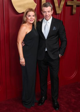 Jennifer Beesley ve Max Beesley, 15 Ocak 2024 'te Hollywood, Los Angeles, Kaliforniya, ABD' de düzenlenen ve Apple TV + 'nın 75..