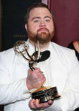 Paul Walter Hauser, 15 Ocak 2024 'te Hollywood, Los Angeles, Kaliforniya' da düzenlenen 75. Geleneksel Primetime Emmy Ödülleri Partisi 'ne geldi.. 