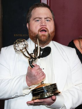 Paul Walter Hauser, 15 Ocak 2024 'te Hollywood, Los Angeles, Kaliforniya' da düzenlenen 75. Geleneksel Primetime Emmy Ödülleri Partisi 'ne geldi.. 